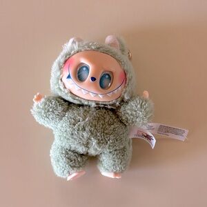 Green grape pop mart mqnsetrs labubu